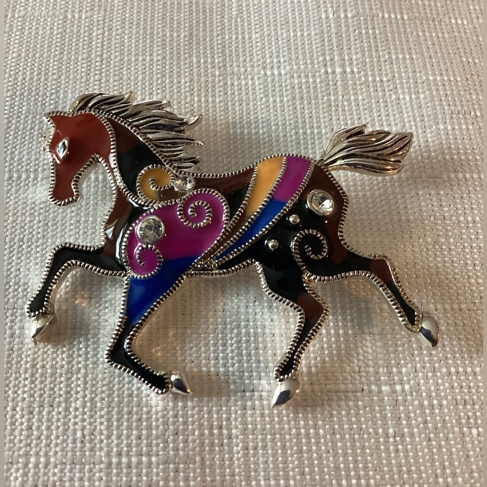 Horse Silver Tone Enameled Pin - Picture 2 of 3